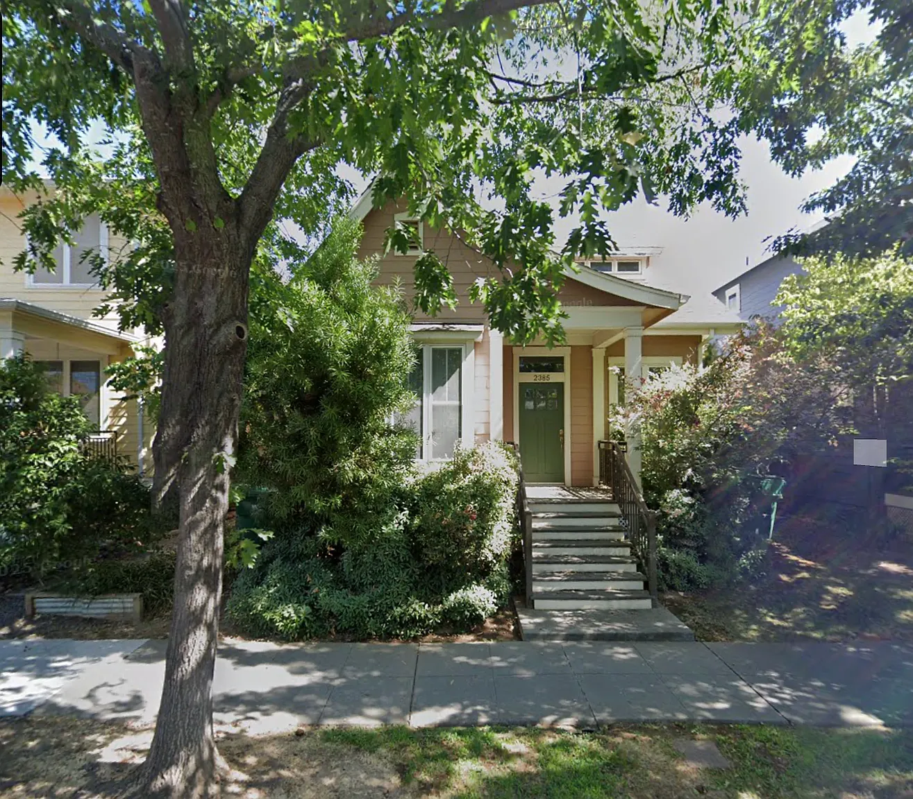 2385 England St photo 1