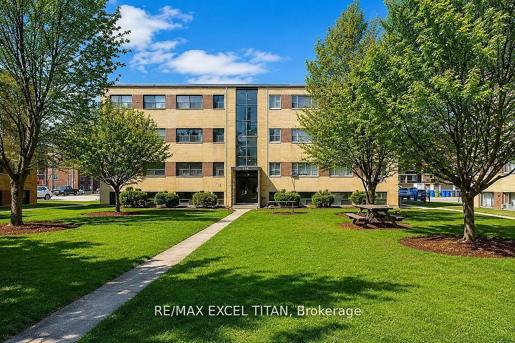 2 bed, $1,895 — Photo 1