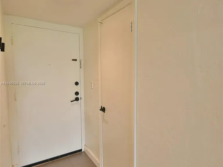 6884 N Kendall Dr #C401 — Photo 16