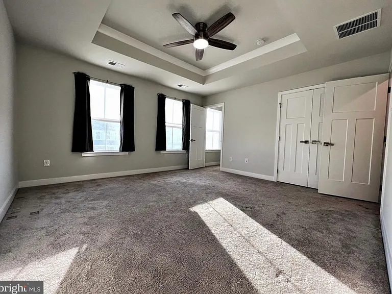 511 Swansea Dr — Photo 3