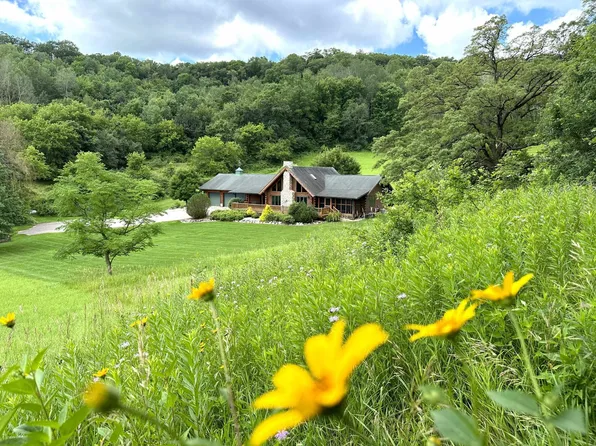26820 State Highway 130, Hillpoint, WI 53937