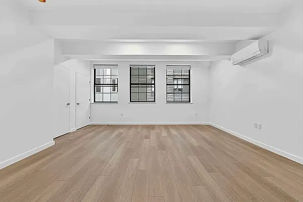 Living room, photo 3
