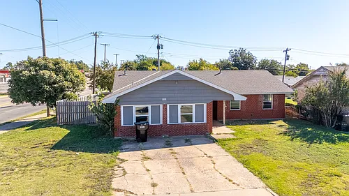 1212 N Janeway Ave Photo 1