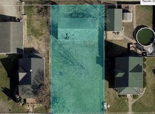 W 4th St, Tilton, IL 61833