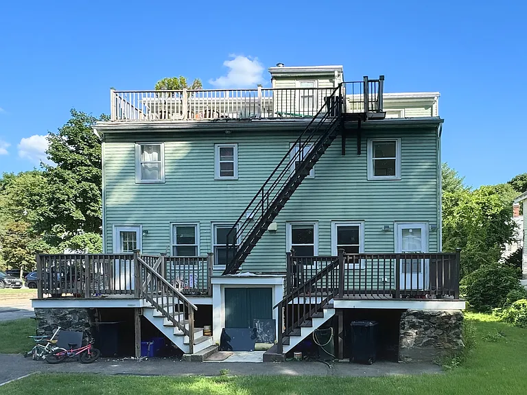 27 Shirley St #27 — Photo 14