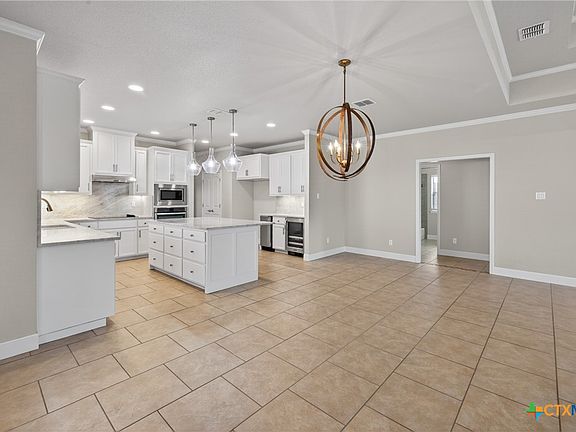 5th image of 1458 Janets Way