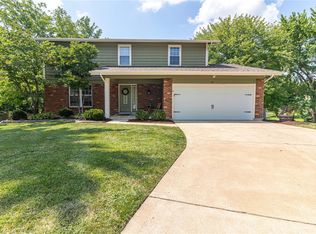 47 Shadow Creek Dr, Saint Peters, MO 63376
