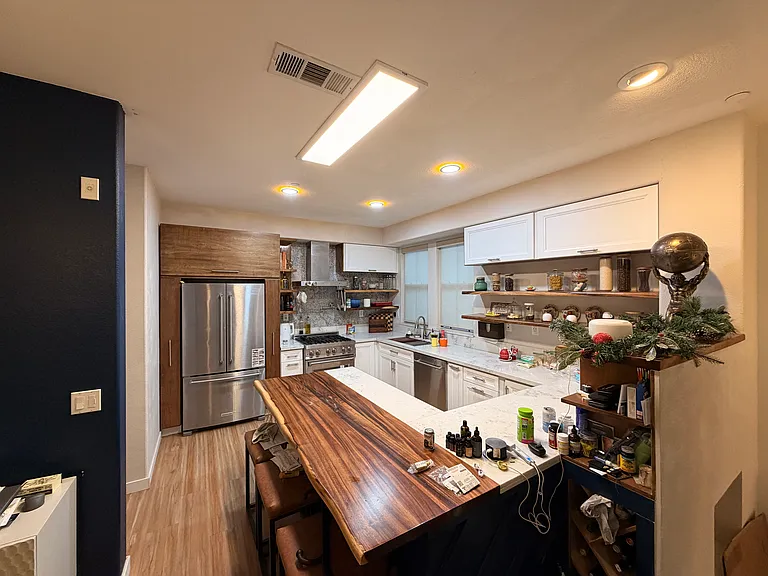 1862 Hazel Ct #8 — Photo 3