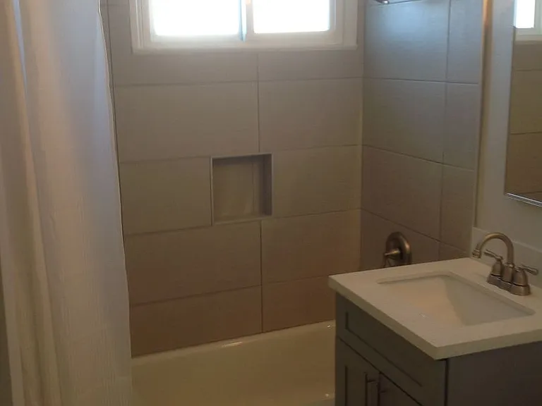 1131 W Duarte Rd — Photo 11