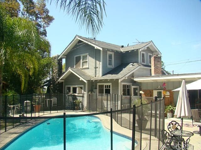 1st image of 765 E Leadora Ave