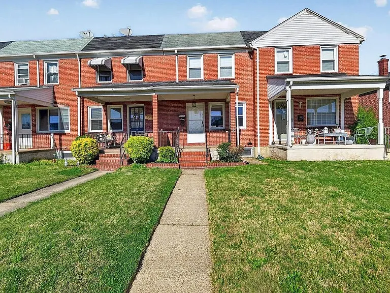3425 Dunran Rd — Photo 3