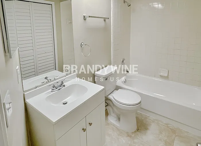 616 Pembridge Dr W — Photo 9