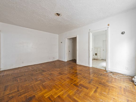3rd image of 1715 Nelson Ave APT 4H