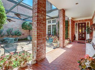 2112 Kingston St, Houston, TX 77019