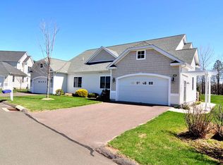 69 Hunt Glen Dr, Granby, CT 06035