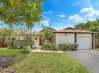 5112 SW 149th Pl, Miami, FL 33185