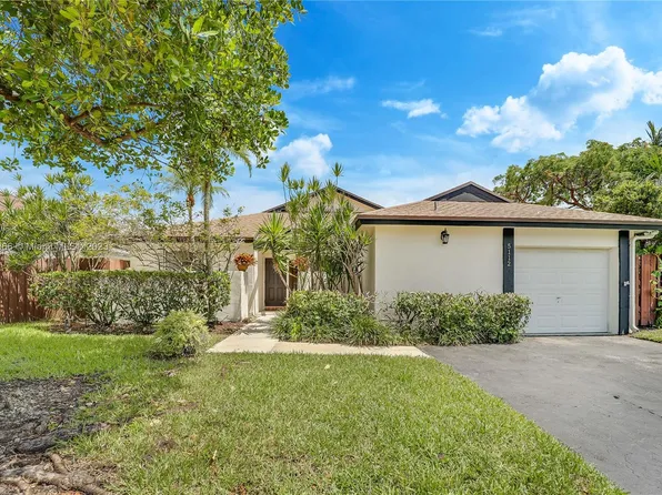 5112 SW 149th Pl, Miami, FL 33185