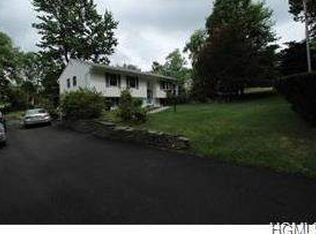 25 Mangin Rd, Monroe, NY 10950