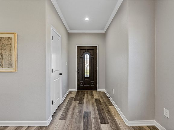4th image of 504 Cleveland Ave