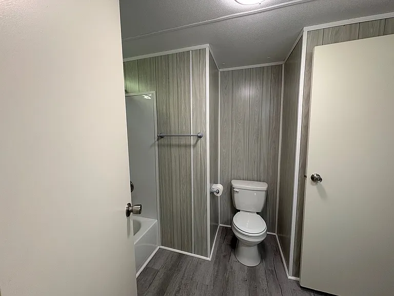 335 Ball St — Photo 9