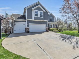 18517 Butternut St, Gardner, KS 66030