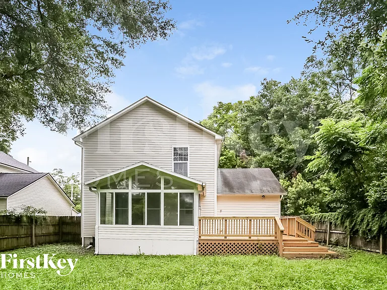 1241 Clock St — Photo 15