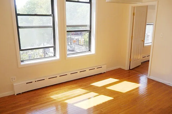 Rented by In Haus LLC | media 11
