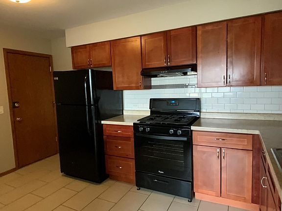 4th image of 4920 Harold Ave #3B