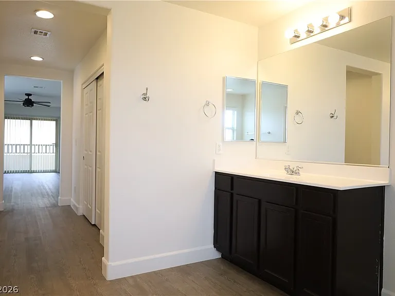 5469 Atrium Woods Ln — Photo 20