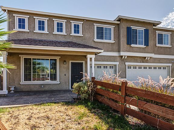3rd image of 531 Silver Saddle Dr