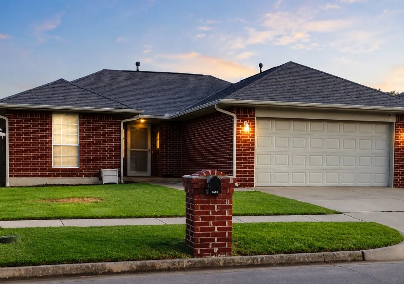 Charming 3-Bedroom Home! Professional Photos Coming Soon — Photo 1