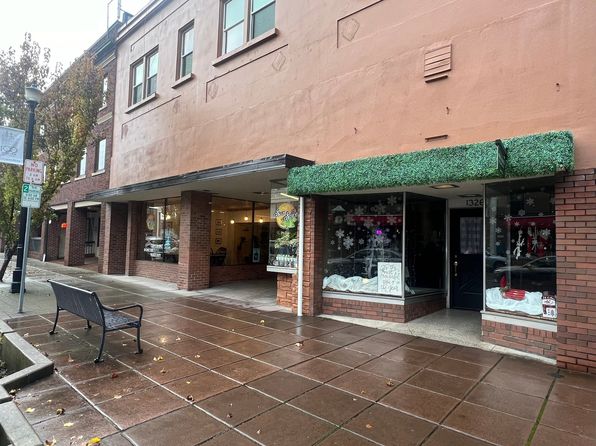 1328 & 1330-1/2 Commerce St #2