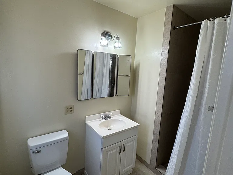 1515 N Mountain Ave — Photo 10
