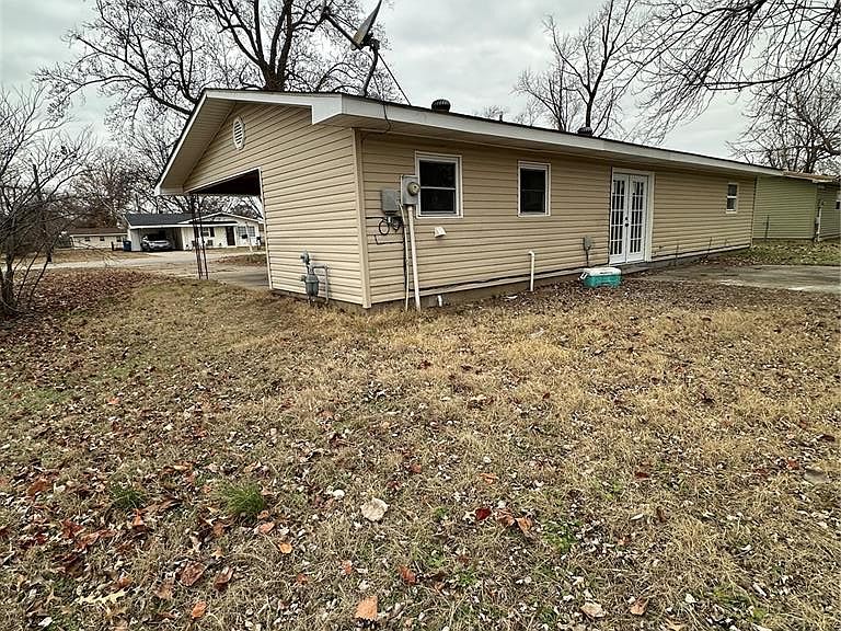 Listing photo 4