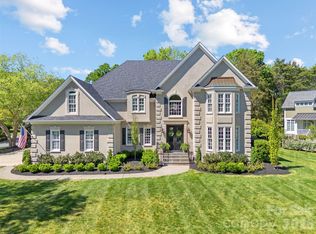 11132 Colonial Country Ln, Charlotte, NC 28277