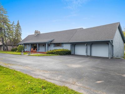2512 Riverside Dr, Green Bay, WI, 54301