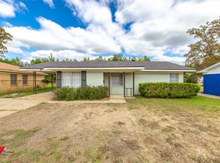 649 Woodmont Pl, Shreveport, LA 71108