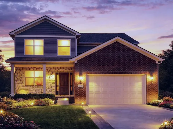 34607 John Bartley Cir, Sterling Heights, MI 48310