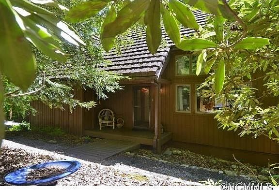 Front Elevation - Steel Roof