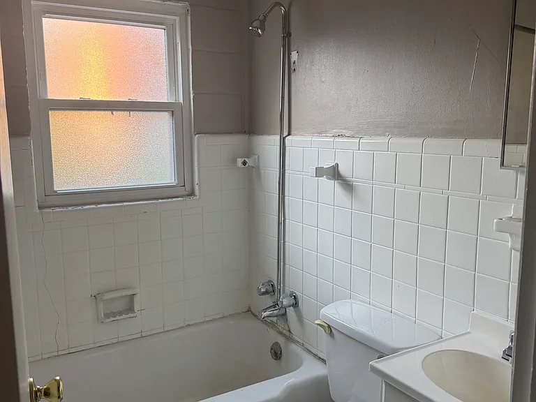 620 Shelby St #3 — Photo 6