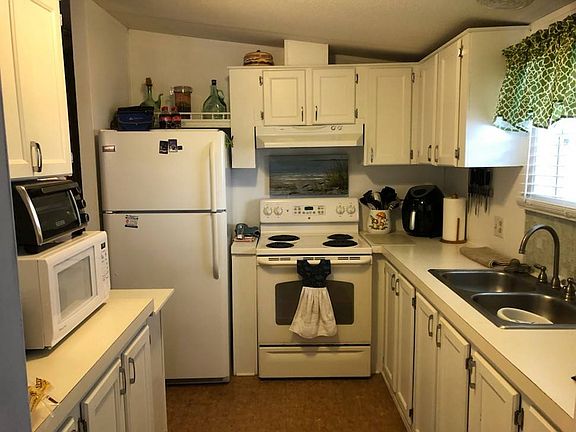 4th image of 406 Gulf Stream Dr