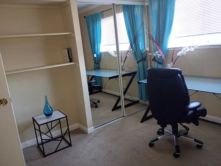 1623 Finch Way — Photo 11
