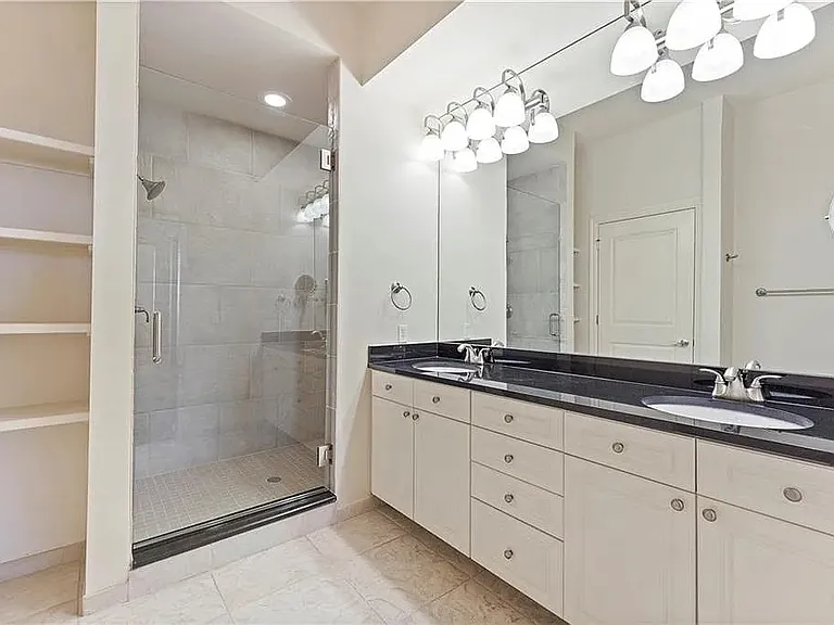 3800 N Mulberry Dr #305 — Photo 5