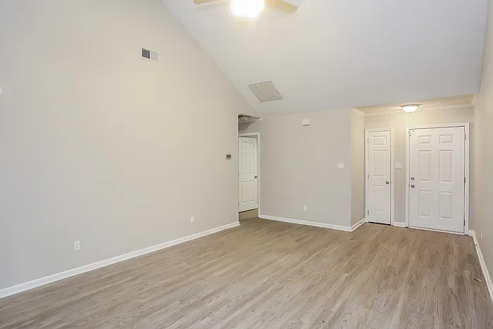 12513 Levins Hall Rd — Photo 5