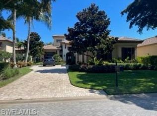 28662 La Caille Dr, Naples, FL 34119