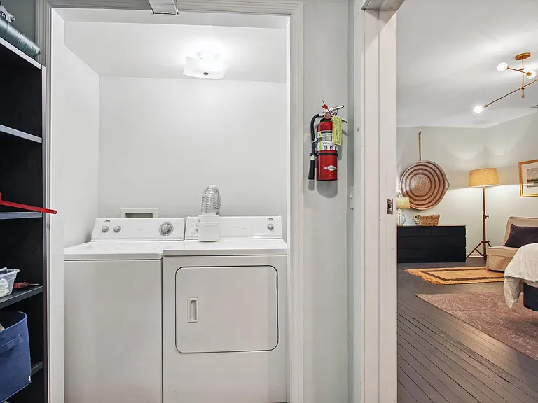208 W Hall St #B — Photo 20