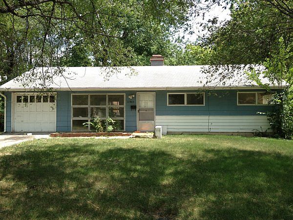 1st image of 11305 Crystal Ave