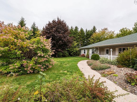 2nd image of 68 Two Rivers Dr