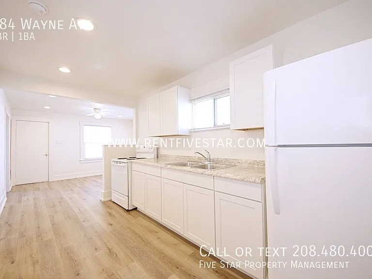 284 Wayne Ave — Photo 4