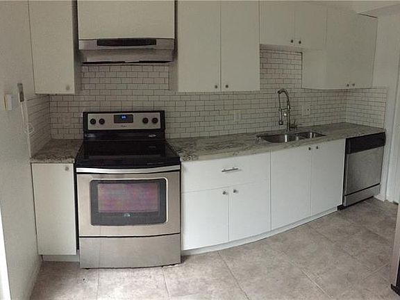 5th image of 10728 Sandpiper Ln #20